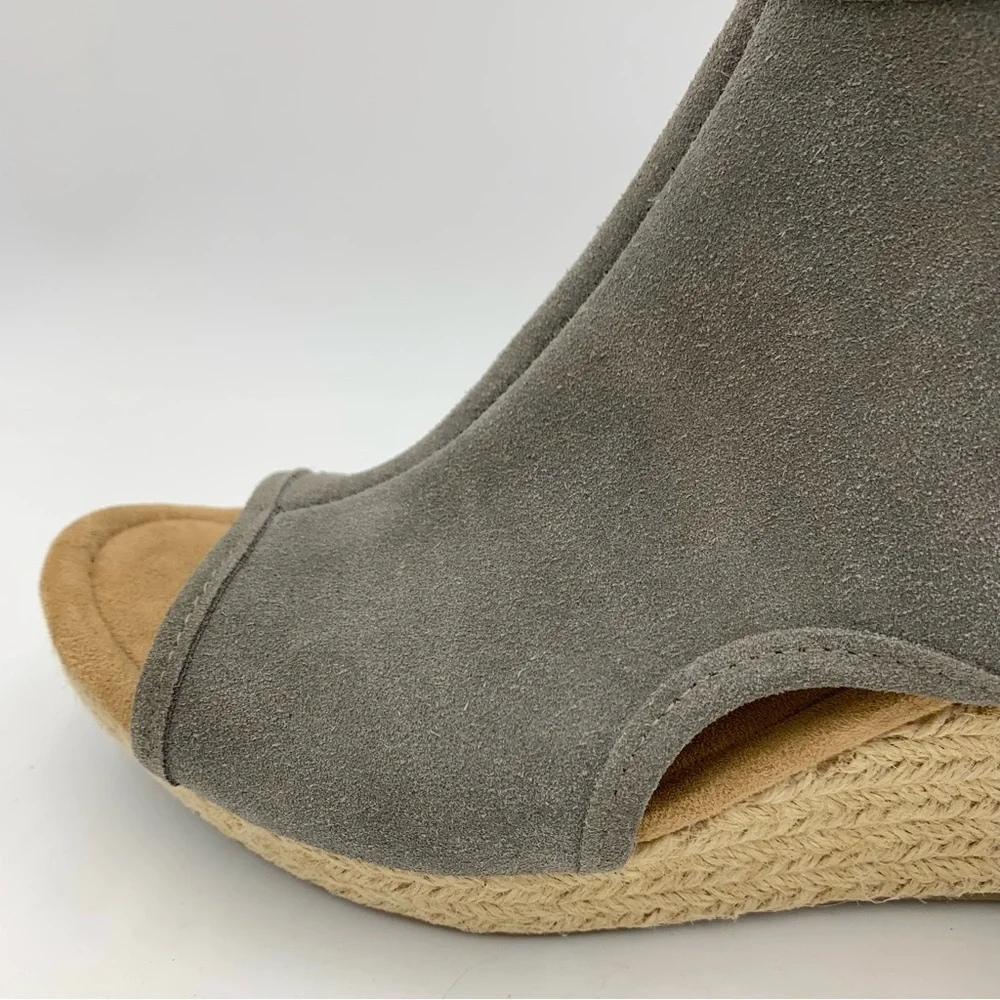 Minnetonka Blaire Wedge‎ Sandals Women Sz 10 Gray Suede Fringe Zip Festival Boho